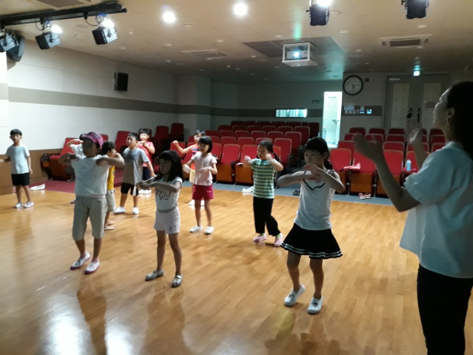 2018년 3기 수업사진(송도, Sing & Dance)의 2번째 이미지