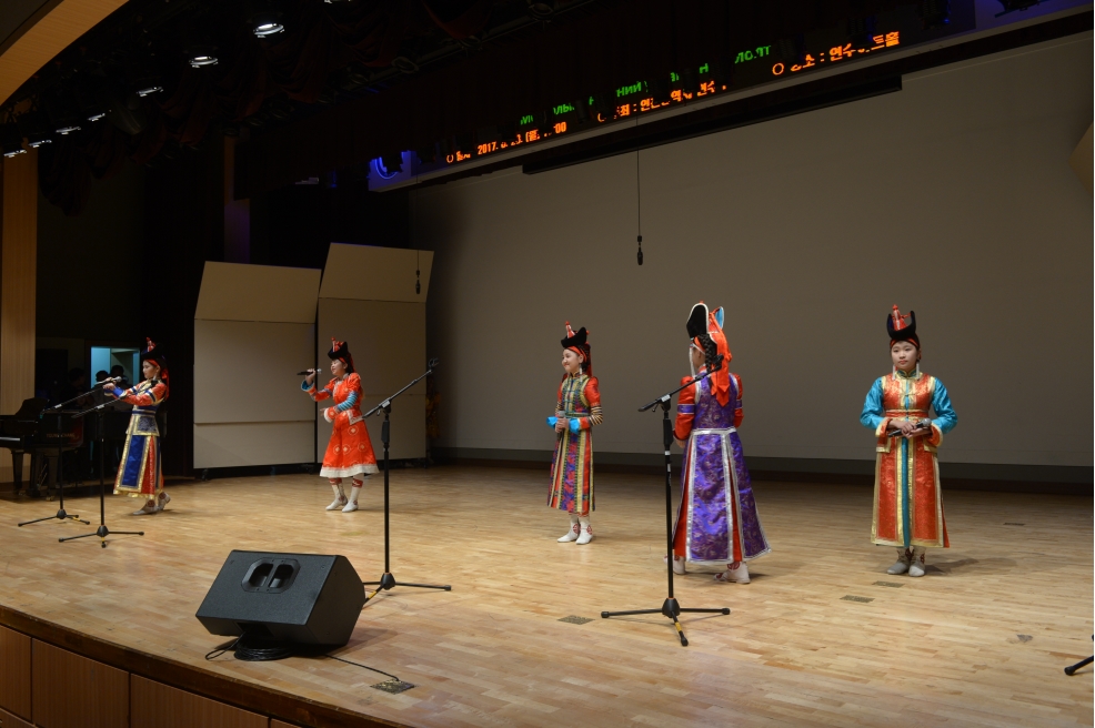 몽골 자매도시 교환학생 전통공연의 7번째 이미지