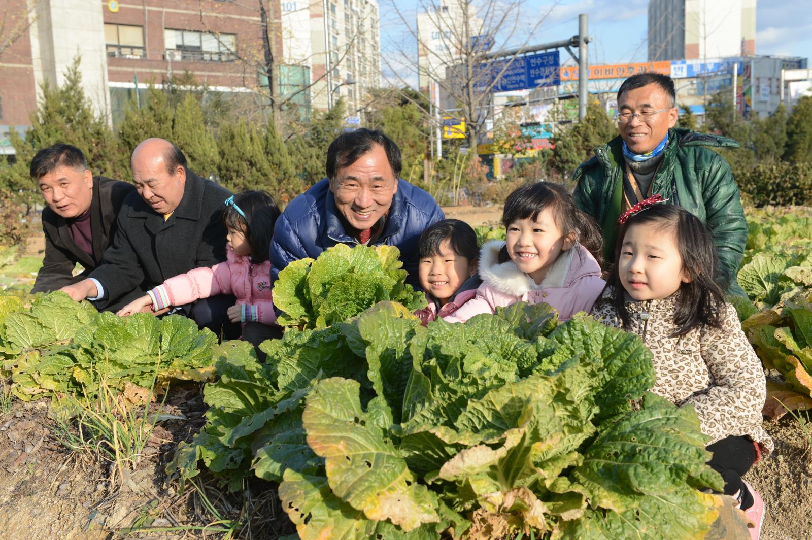 친환경 도시농업 ''사랑나눔 텃밭'' 수확제 개최의 1번째 이미지