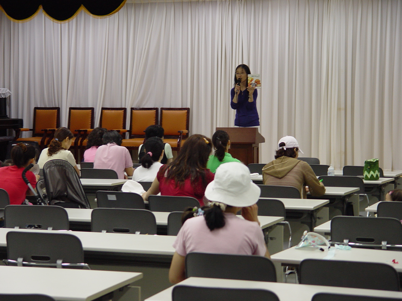 6월 북 스타트 부모교육 특강-영유아에게 맞는 그림책의 선택과 활용이미지