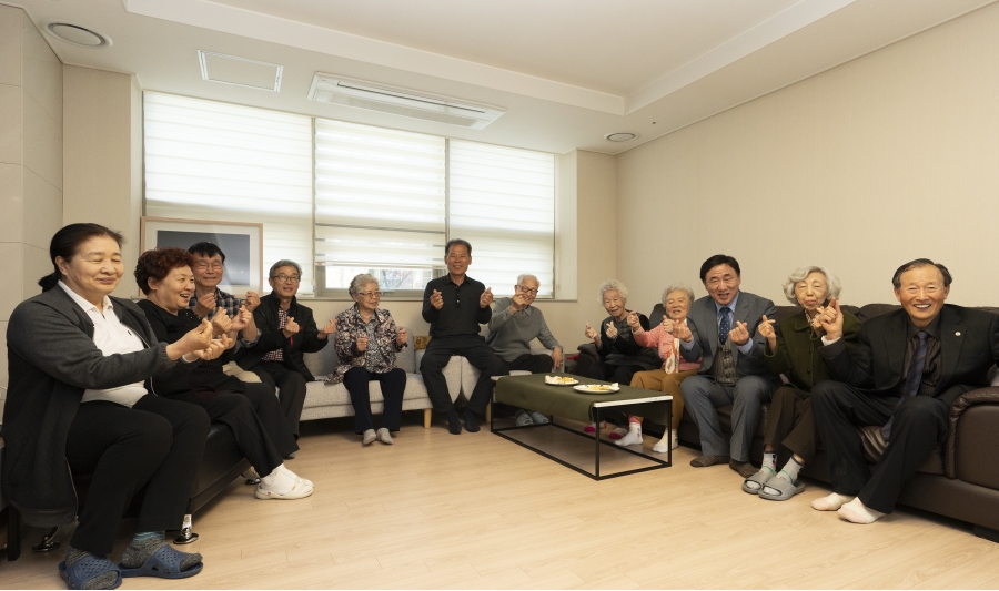 송도4동 경로당 방문의 4번째 이미지