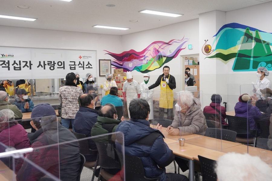 사랑의무료급식소 급식 봉사 활동의 2번째 이미지