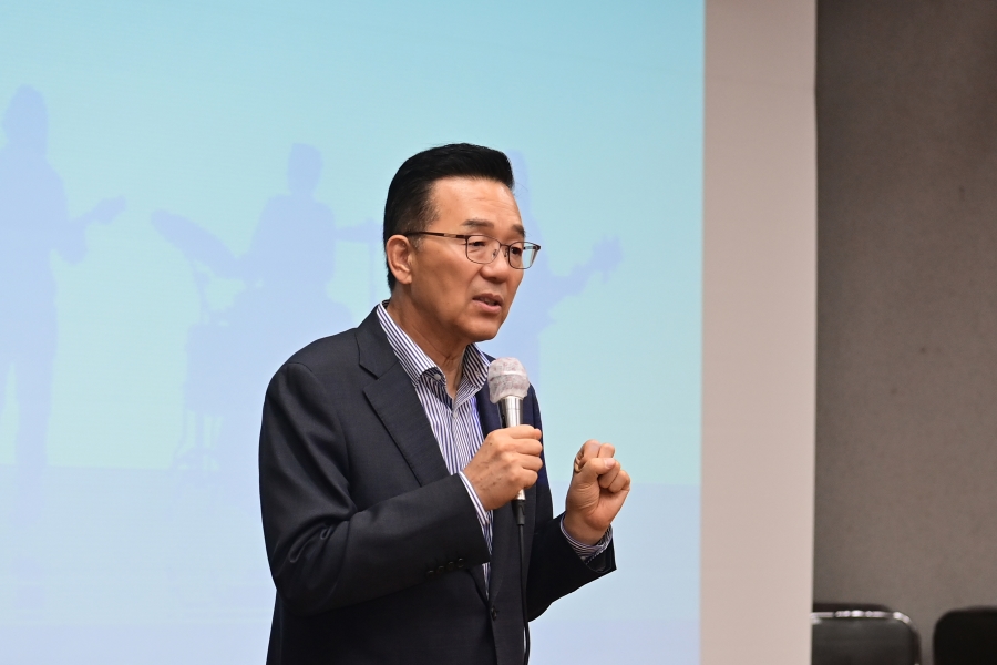 어버이날 행사(함박복지관, 노인복지관, 연수복지관, 송도노인복지관)의 6번째 이미지