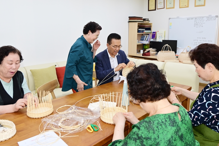 개방형 경로당 방문의 2번째 이미지