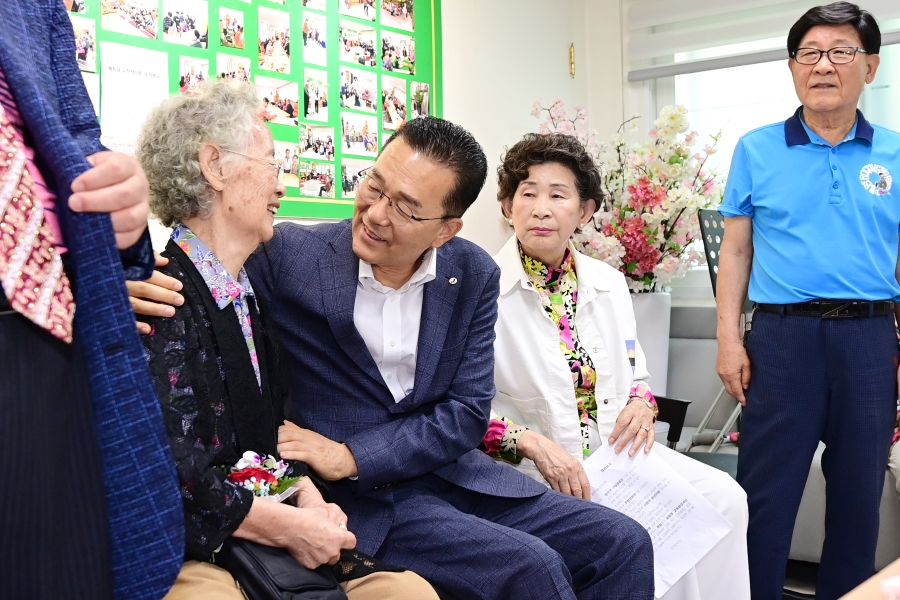 개방형 경로당 방문의 4번째 이미지
