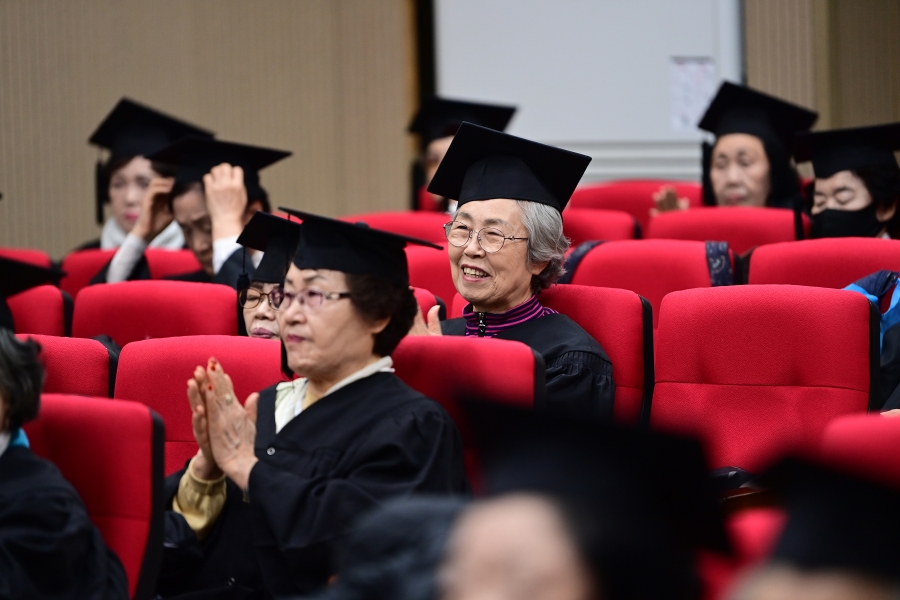 연수구노인복지관 노인대학 졸업식의 2번째 이미지