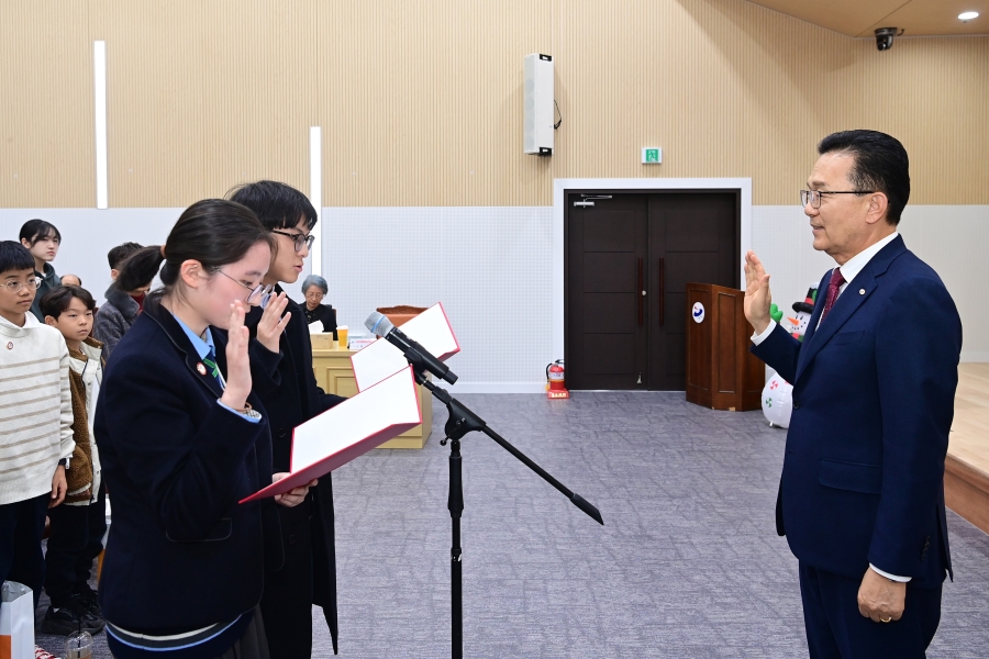 제9회 연수큰재장학재단 장학증서 수여식의 2번째 이미지