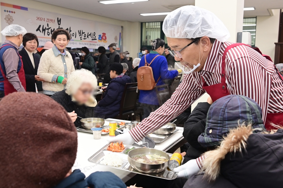 연수구노인복지관 경로식당 배식봉사의 2번째 이미지