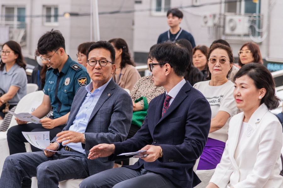 연수형 치매 원라인 콜센터 현판 제막식(연수구치매안심센터)의 4번째 이미지