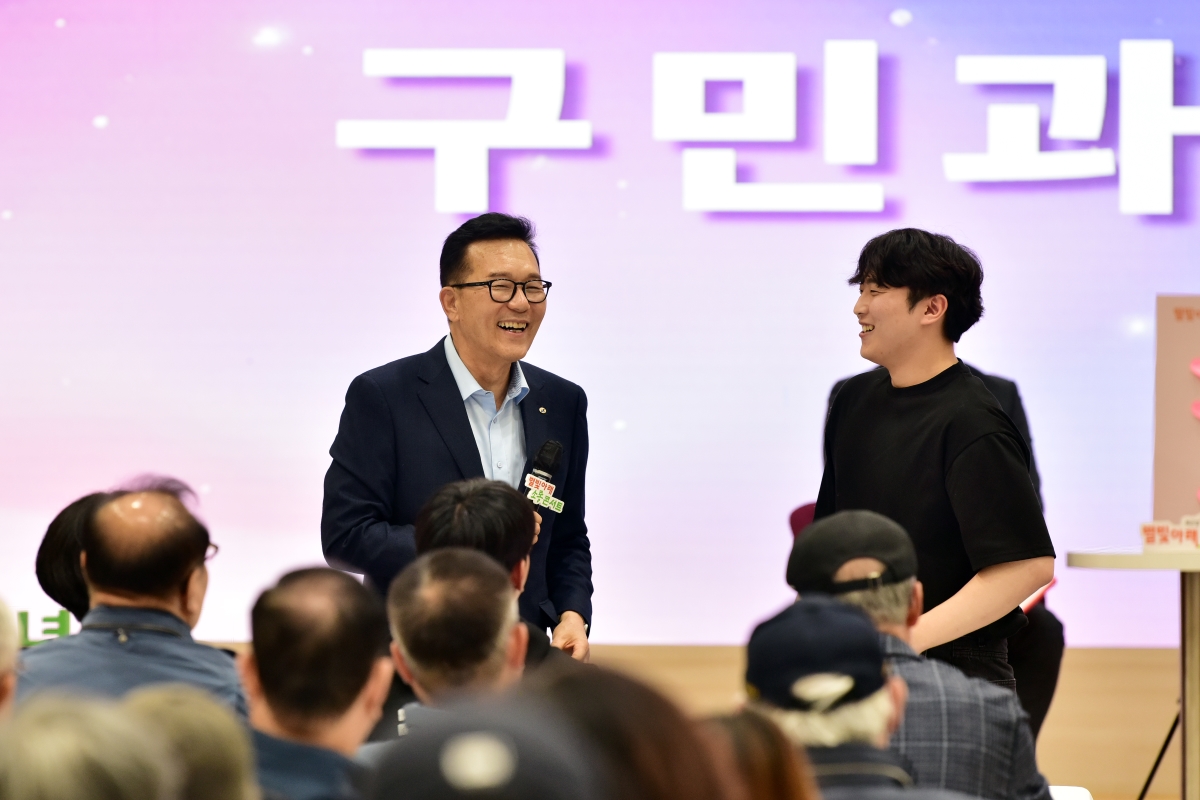 별빛아래 소통 콘서트 현장의 3번째 이미지