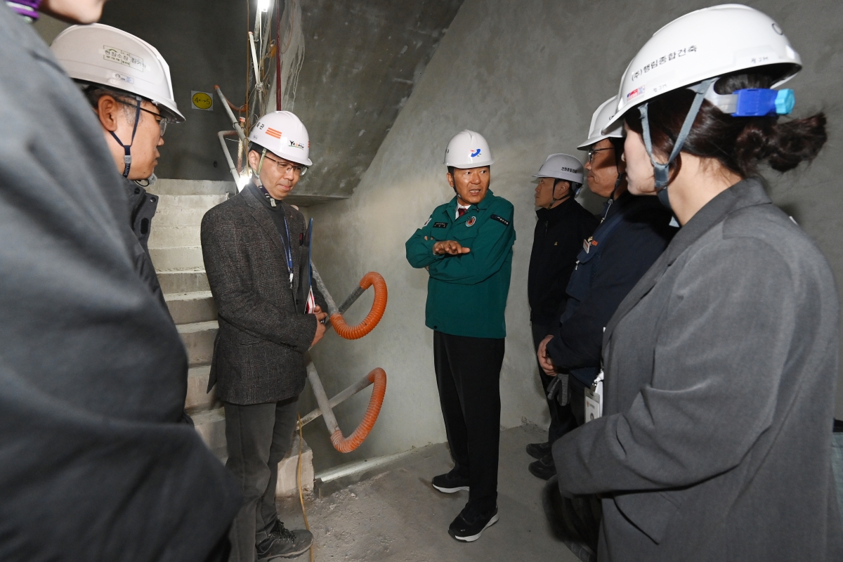 공사 현장 점검(청소년수련관, 8공구복합문화시설)의 3번째 이미지