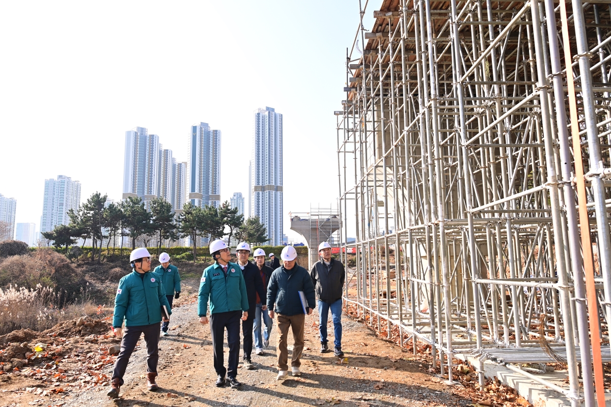 송도워터프런트-승기천 자전거도로사업 현장 방문의 3번째 이미지