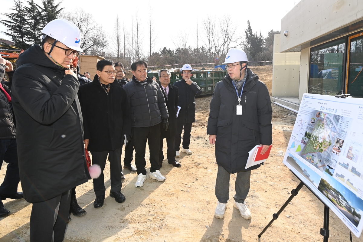 청학동 청량근린공원 생태복합센터 건립 현장 방문의 3번째 이미지