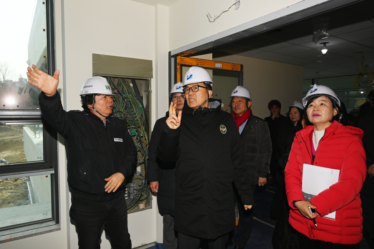 청학동 청량근린공원 생태복합센터 건립 현장 방문의 4번째 이미지