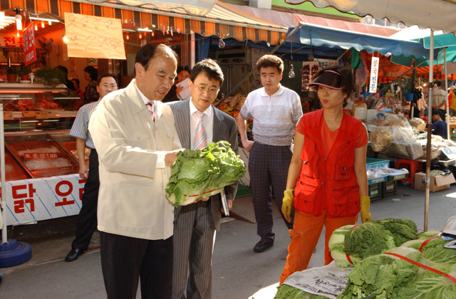 옥련2동 재래시장 방문의 1번째 이미지