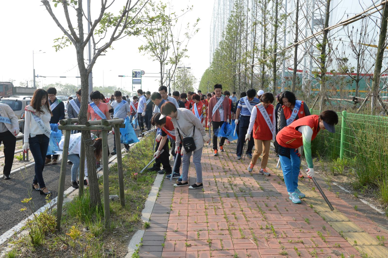 2016, 6월 범시민 클린업 데이실시의 2번째 이미지