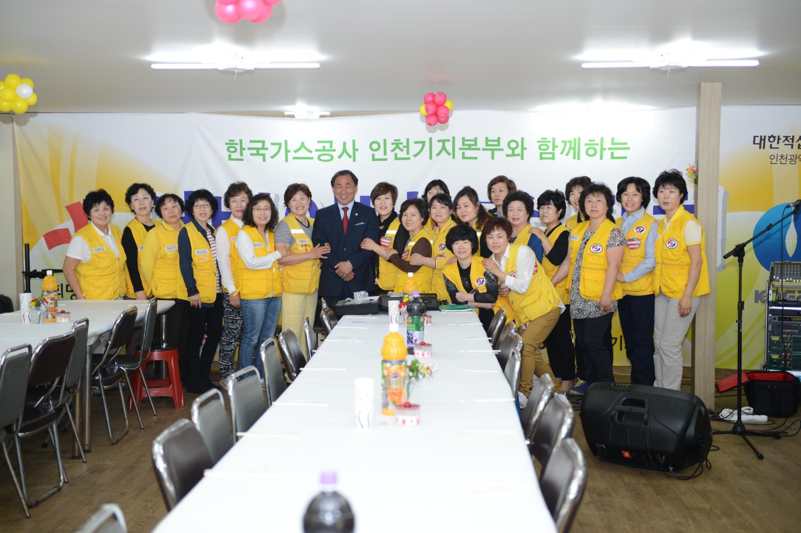 무료급식소어버이날행사의 2번째 이미지