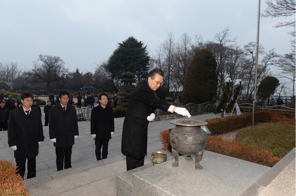 정유년 새해 현충탑 참배의 1번째 이미지