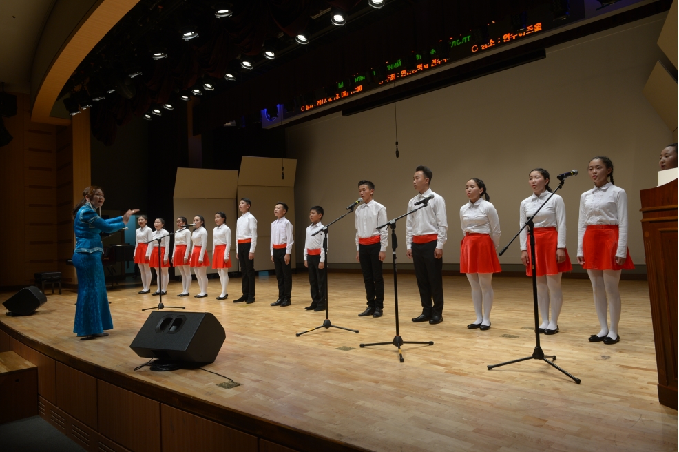 몽골 자매도시 교환학생 전통공연의 3번째 이미지