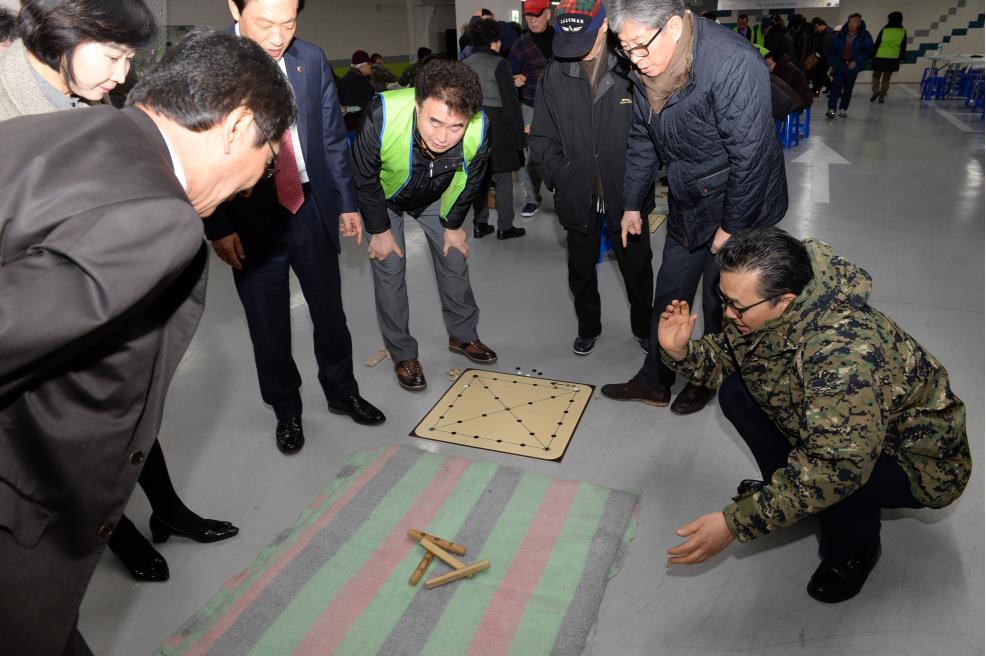 꿈꾸는카페 개점식에 참석한 고남석 연수구청장
