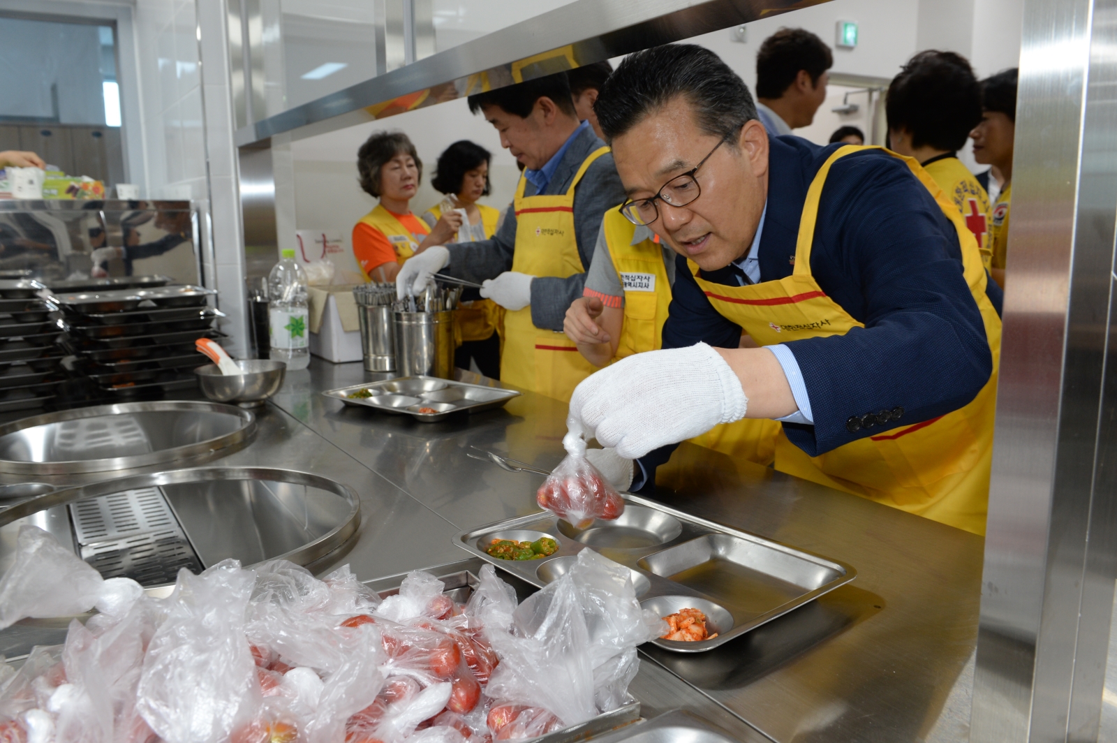 적십자 무료급식소 이전 개소식의 2번째 이미지