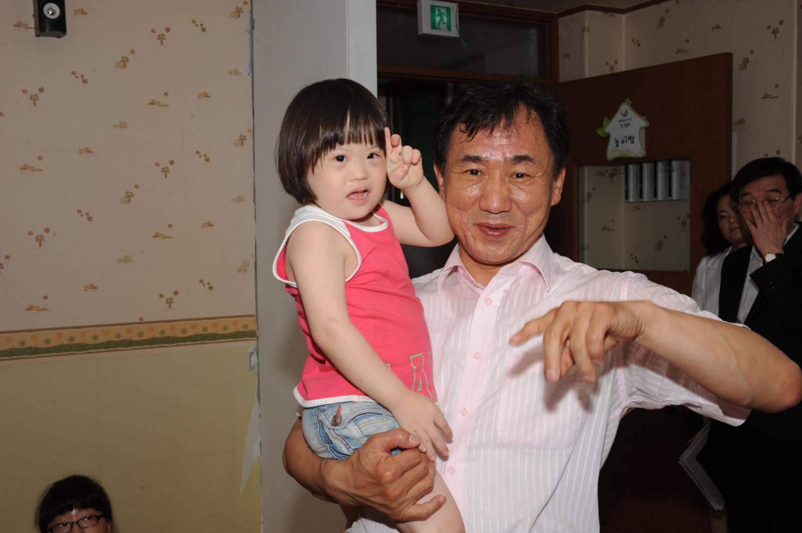 사회복지시설 명심원방문의 2번째 이미지