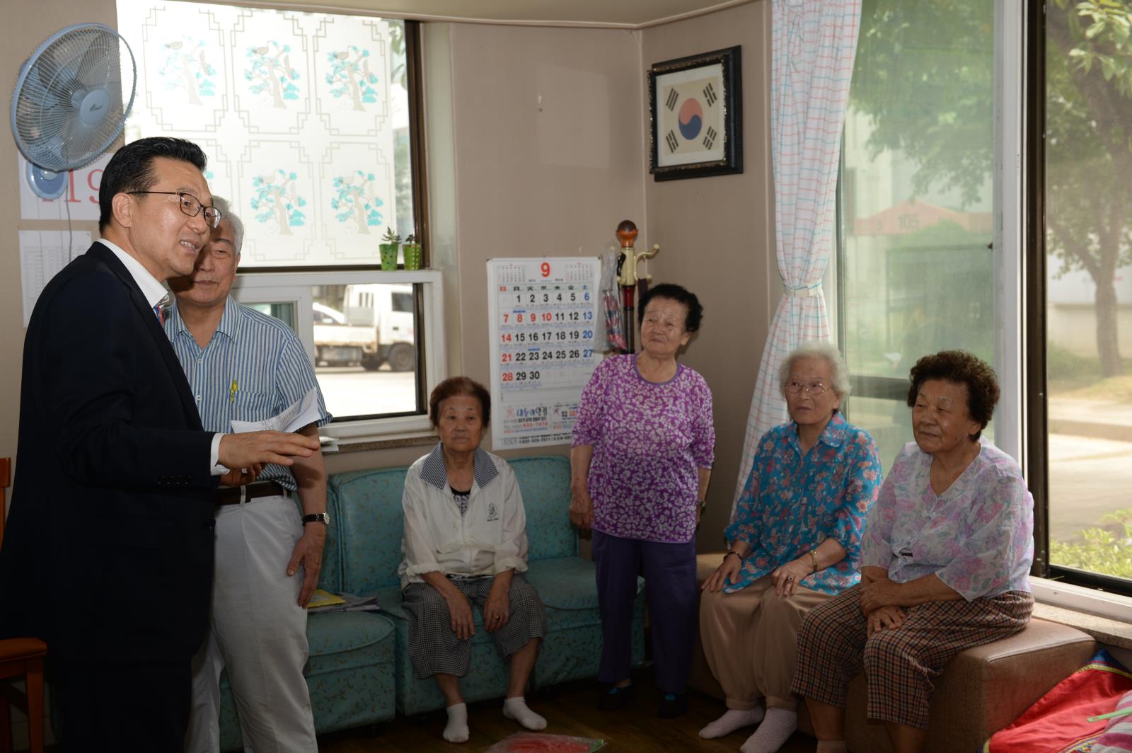 각동 경로당 방문의 2번째 이미지