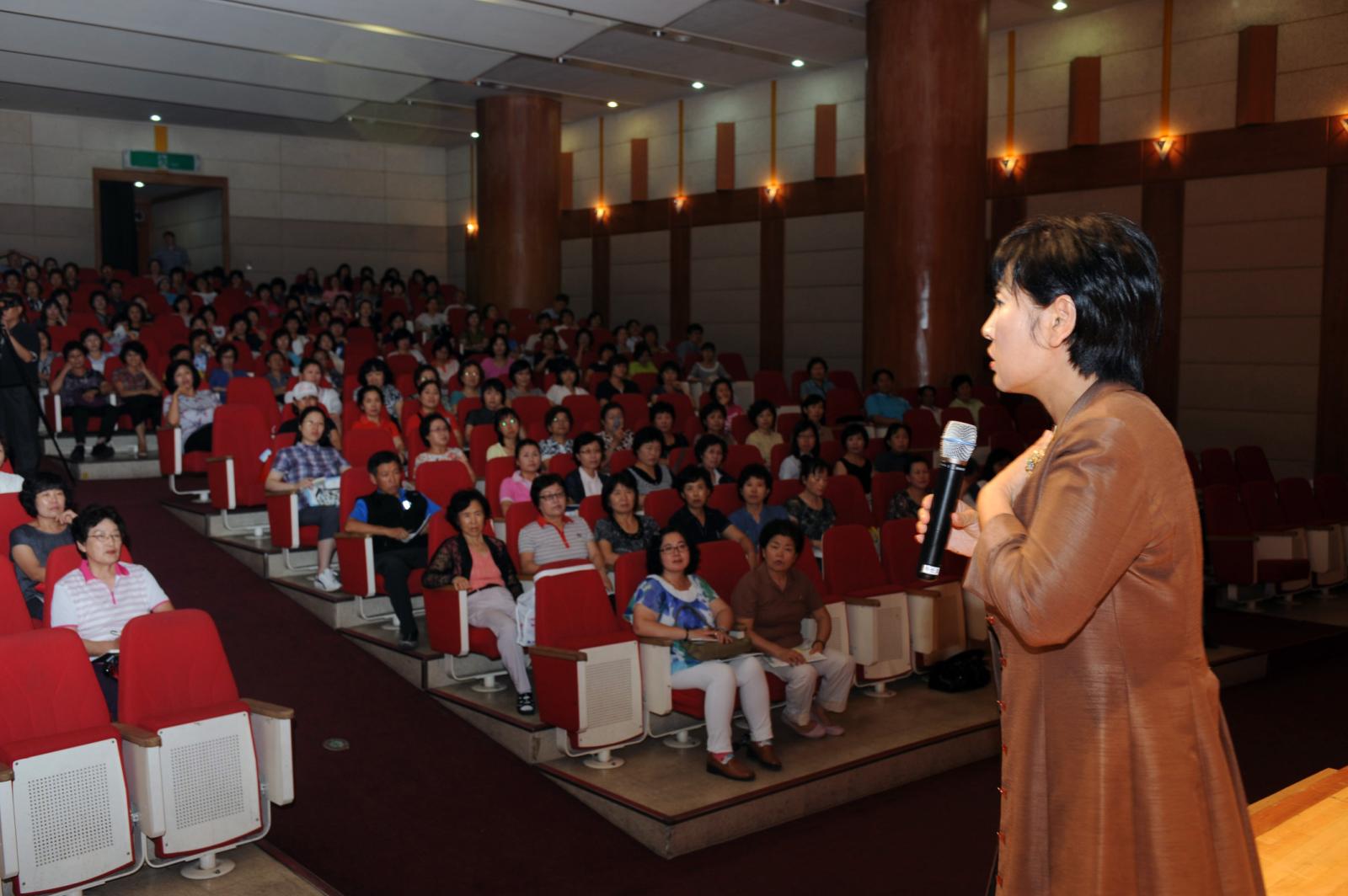 제14회평생학습 연수구민 아카데미 초청강연회(유 인경)의 1번째 이미지