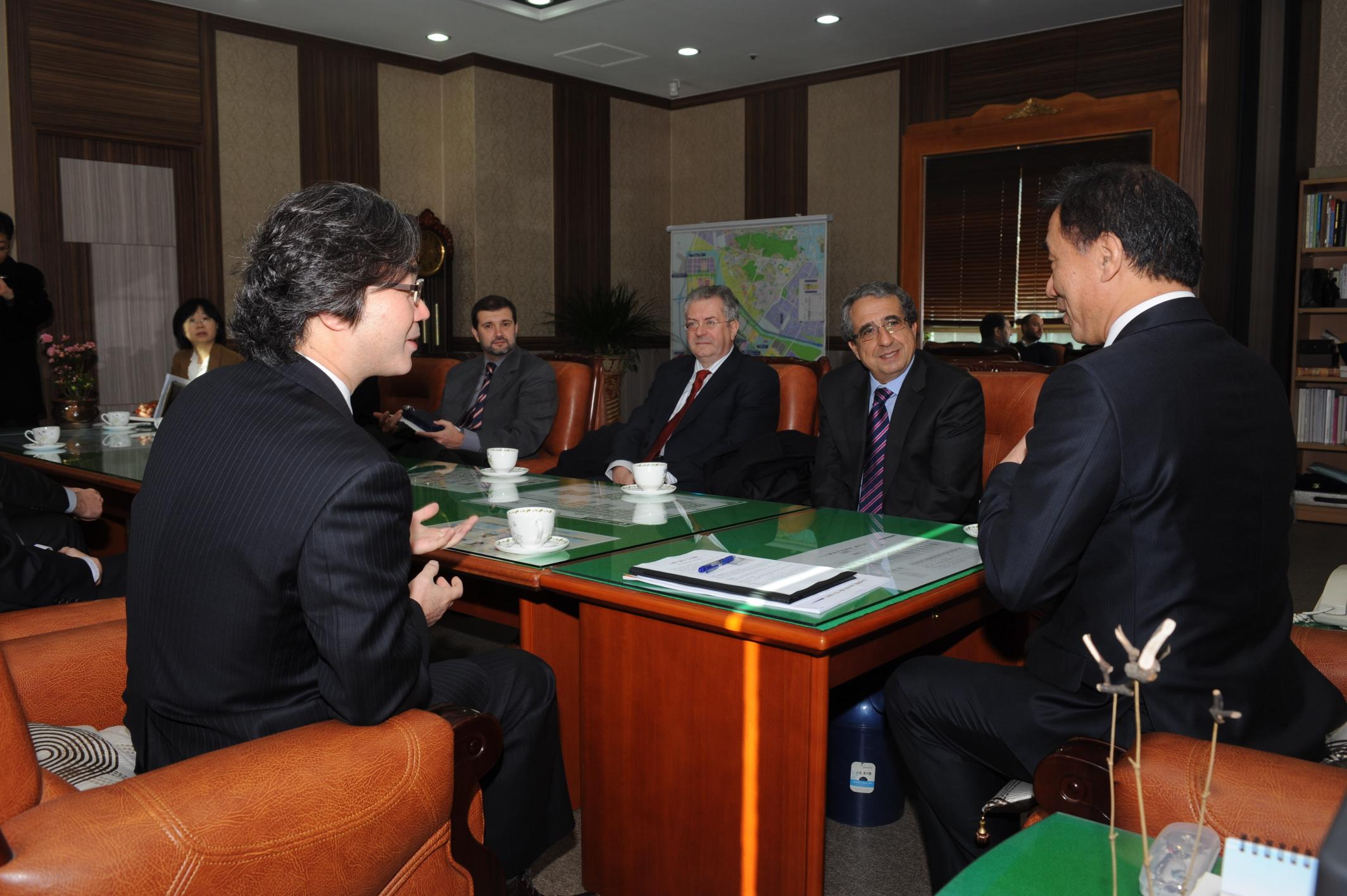 스페인 말라가주 말라대학 부총장 방문의 1번째 이미지