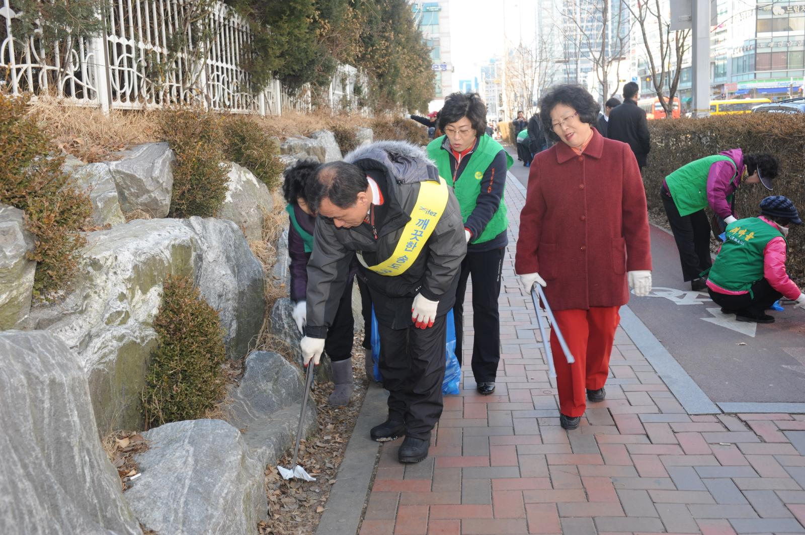 송도국제도시 새봄맞이 대청소의 2번째 이미지