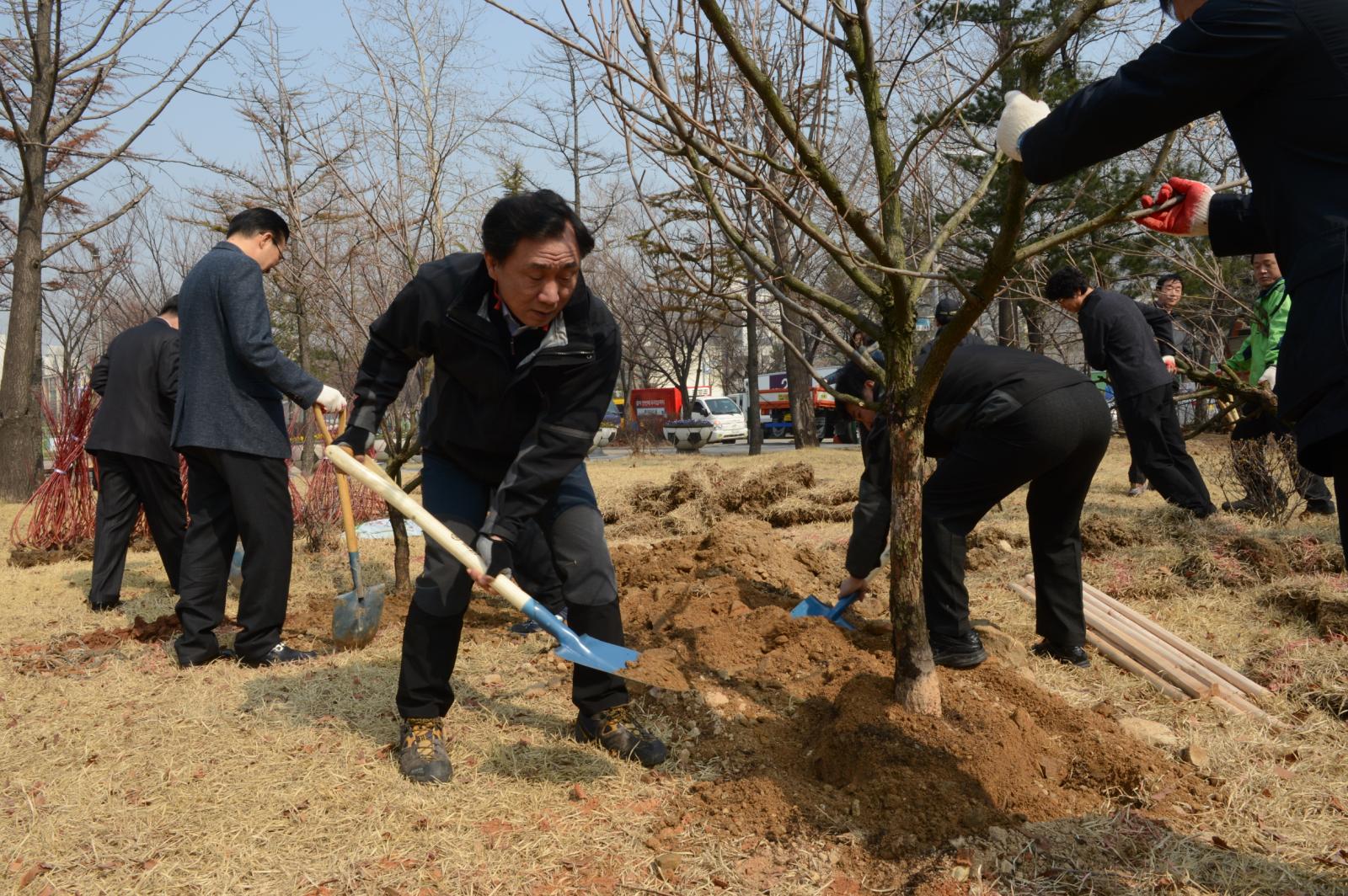 제68회 식목일행사의 1번째 이미지