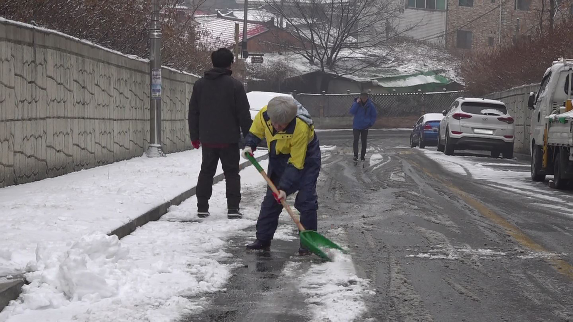 [2019.02.19.] 청학동, 옥련1동 제설작업의 2번째 이미지