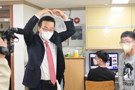 장애인의 날 기념 장애인 거주시설 위문이미지