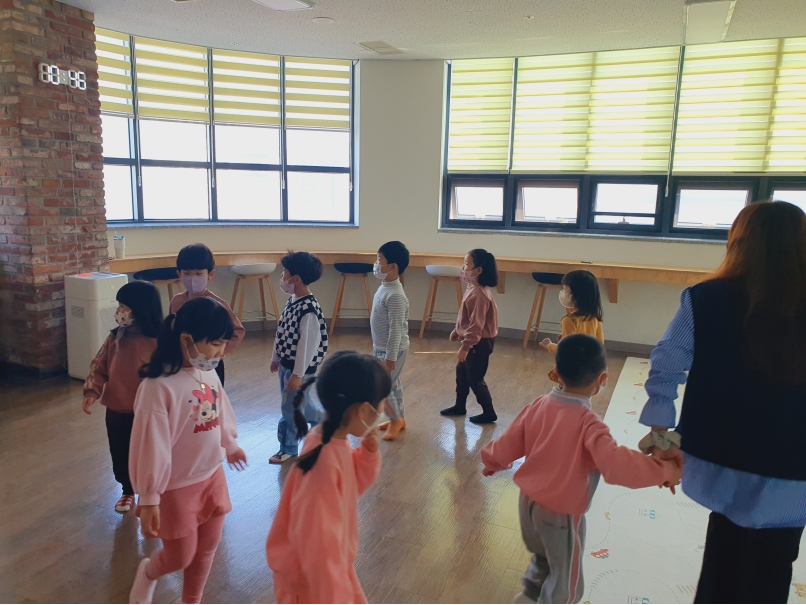 작은꽃어린이집(2023.03.29.)의 6번째 이미지