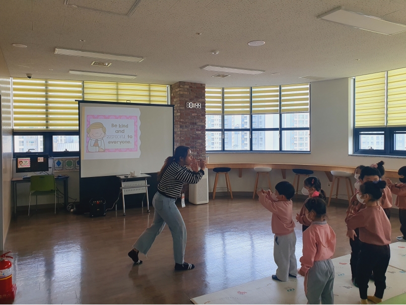 작은꽃어린이집(2023.03.21.)의 6번째 이미지