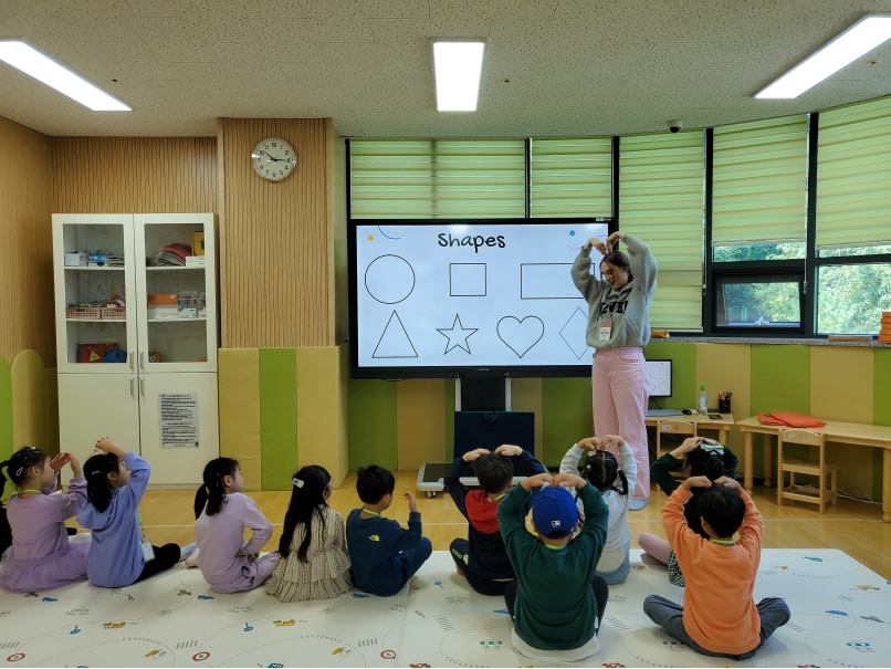 동화나라유치원(10.11.) 상세보기 | 메뉴명 > 메뉴명 연수구국제언어체험센터