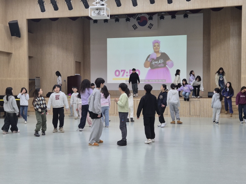 [특별] 채드윅과 함께하는 영어 뮤지컬(7차시_01.17.)의 1번째 이미지