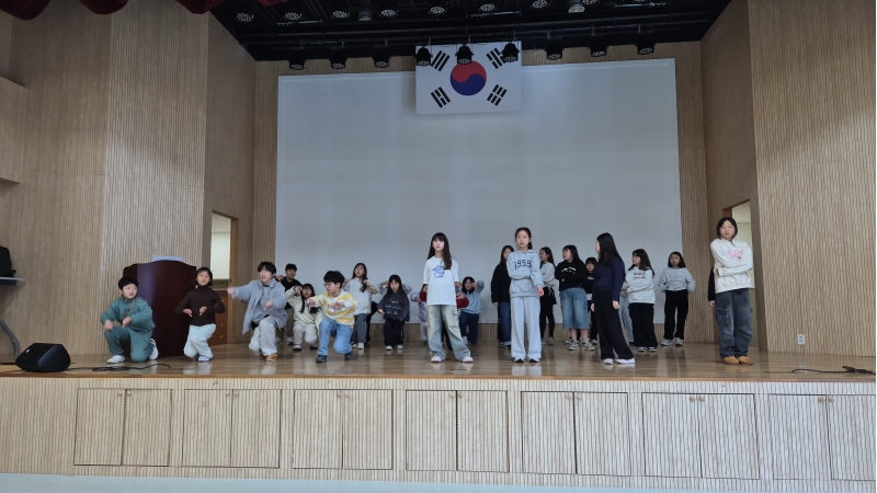 [특별] 채드윅과 함께하는 영어 뮤지컬(11차시_02.28.)의 1번째 이미지