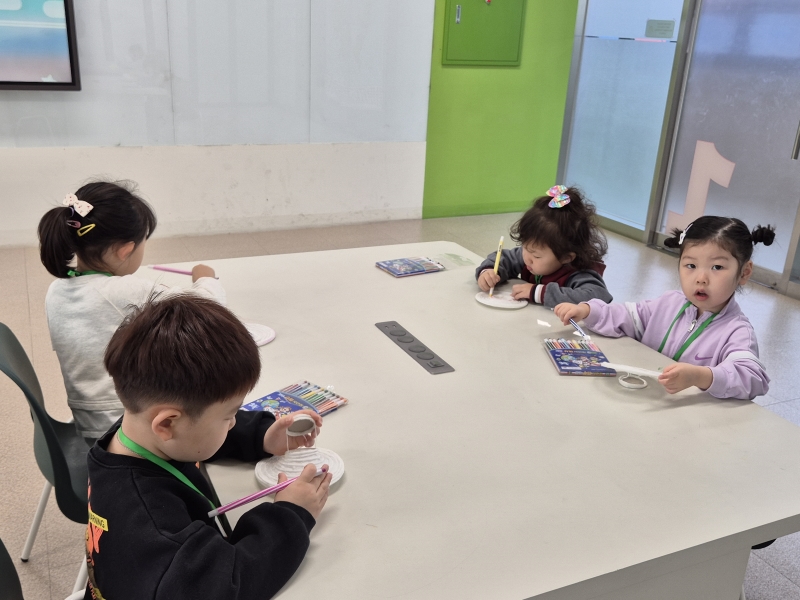 연수유치원(04.01.)의 6번째 이미지