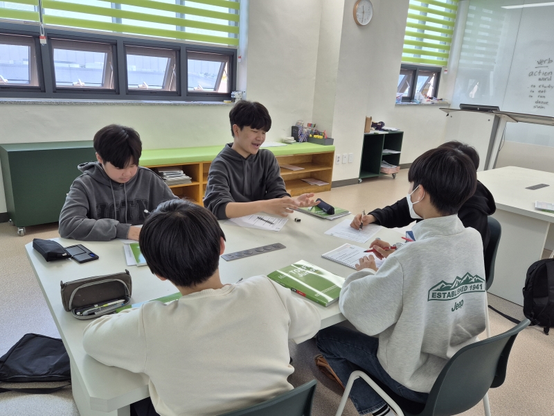 [토요 클래스] 2학기 중·고등ELTiS(10시) (4월)의 3번째 이미지