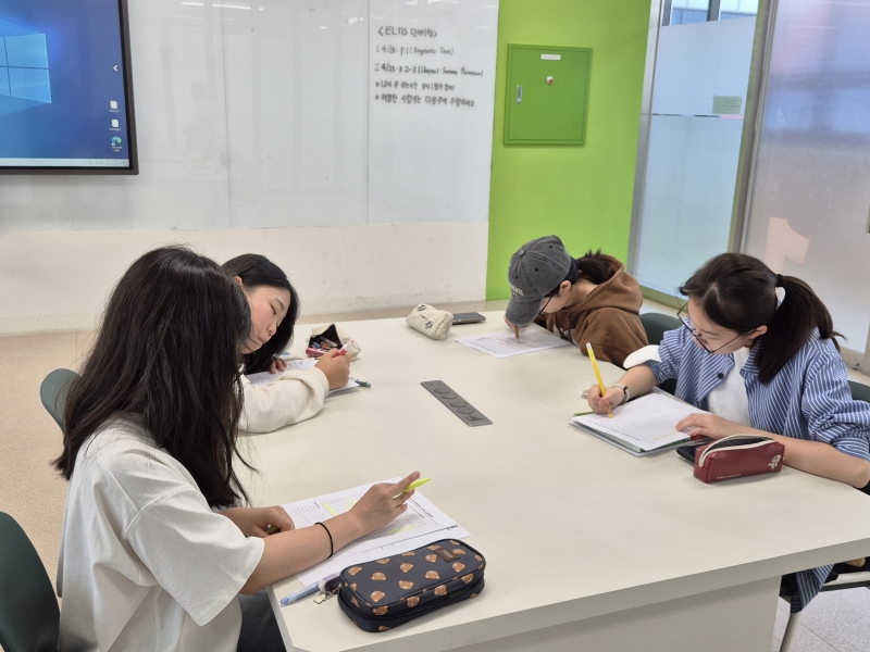 [토요 클래스] 2학기 중·고등ELTiS(10시) (4월)의 5번째 이미지