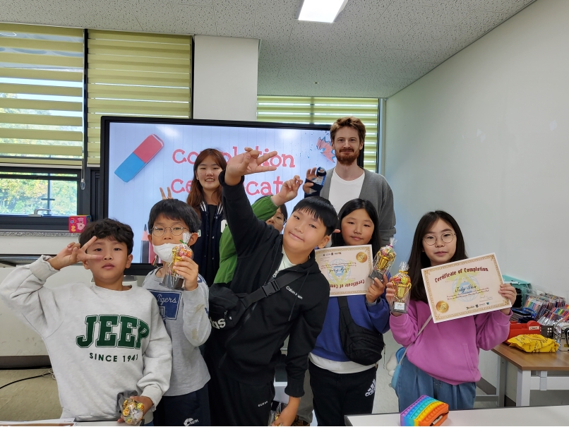 10월 토요북클럽②(10.28.오전)의 2번째 이미지