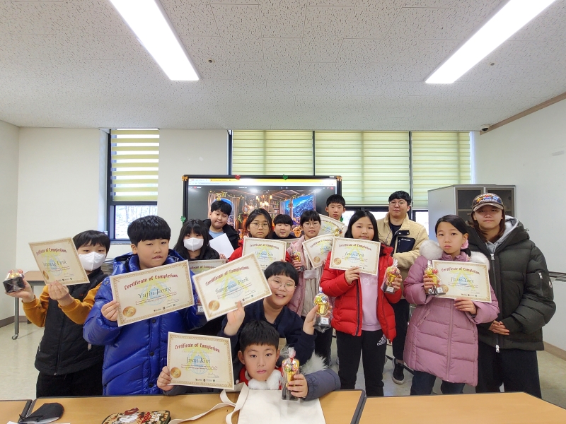 12월 토요북클럽②(12.23.오전)의 4번째 이미지
