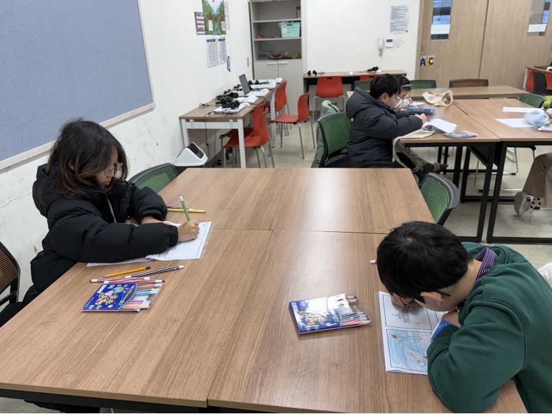 12월 나만의 영어 동화책 만들기(12.13.)의 4번째 이미지