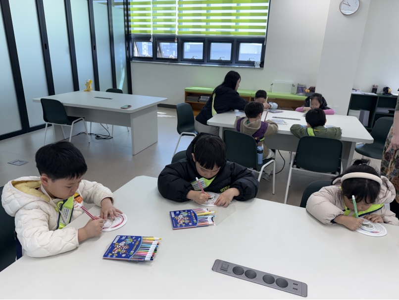 니트꿈나무어린이집(04.08.)의 3번째 이미지