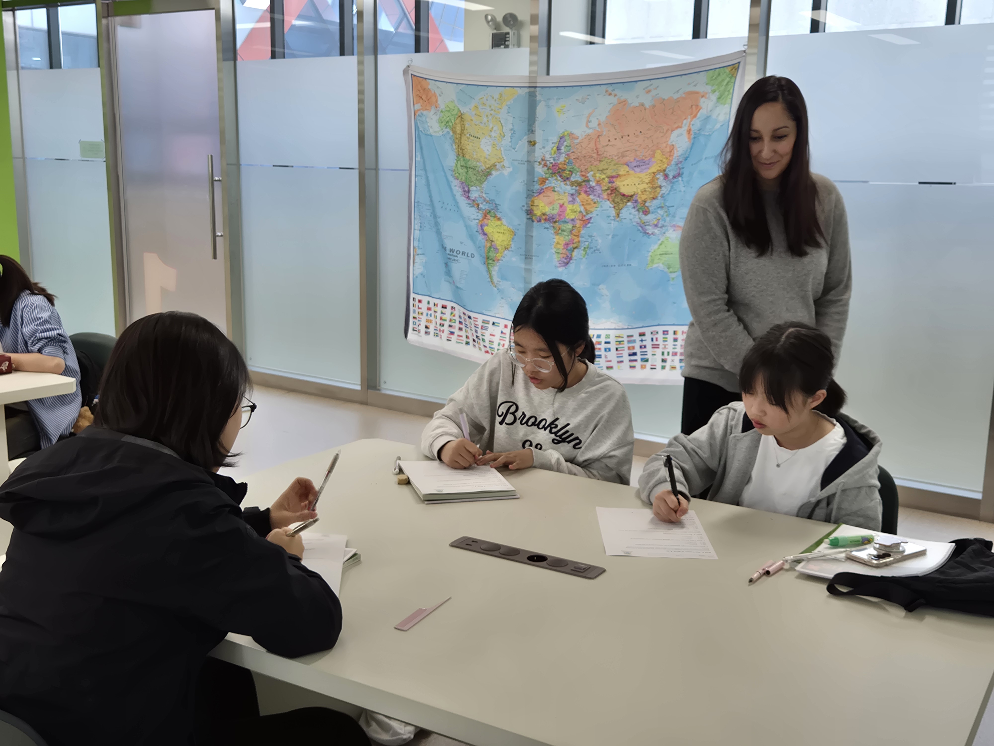 [토요 클래스] 2학기 중·고등ELTiS(10시) (4월)의 4번째 이미지