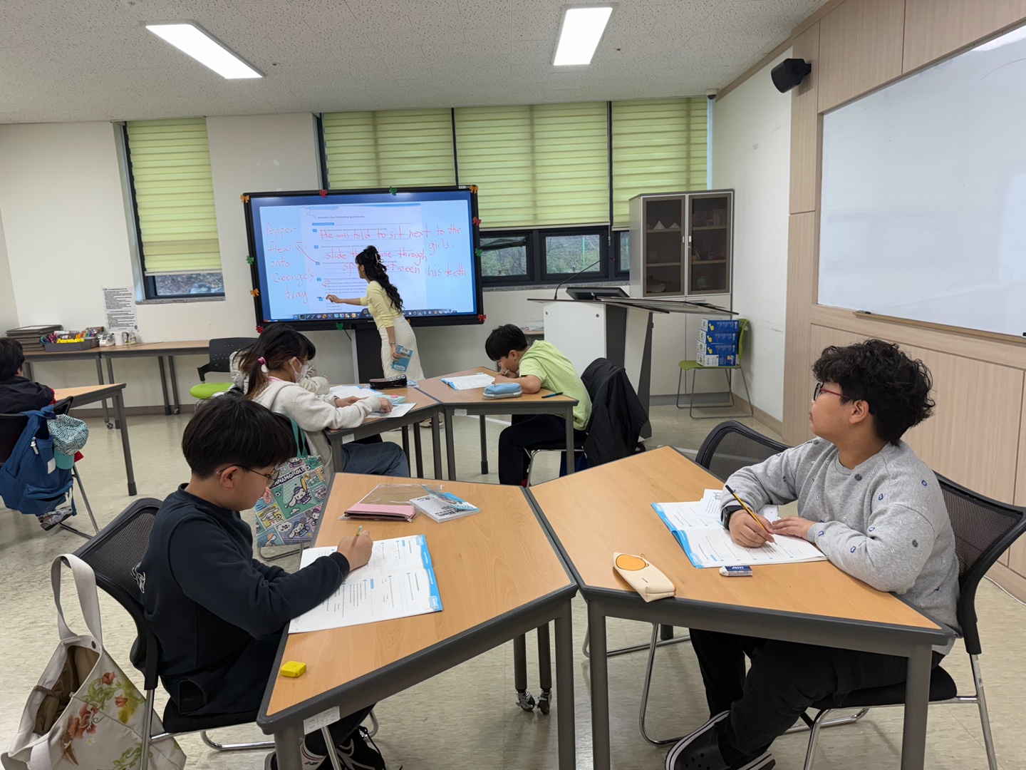 4월 토요북클럽(04.12.오후)의 2번째 이미지