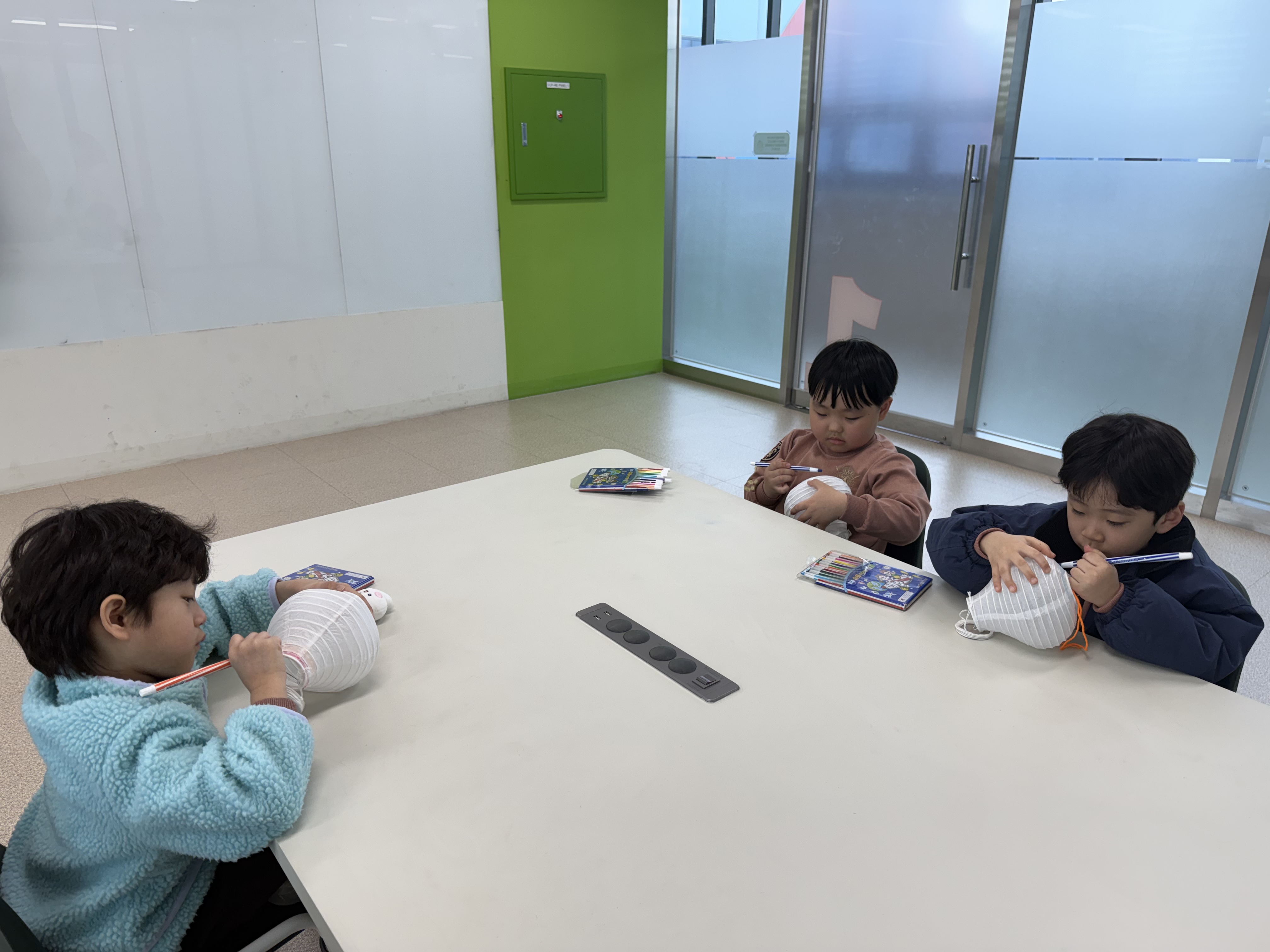 작은꽃어린이집(03.24.)의 4번째 이미지