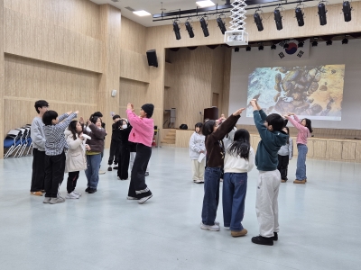 [특별] 채드윅과 함께하는 영어 뮤지컬(8차시_01.24.)이미지