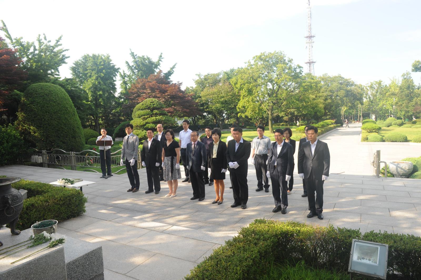 제7대 연수구 의회 개원 및 현충탑 참배의 2번째 이미지